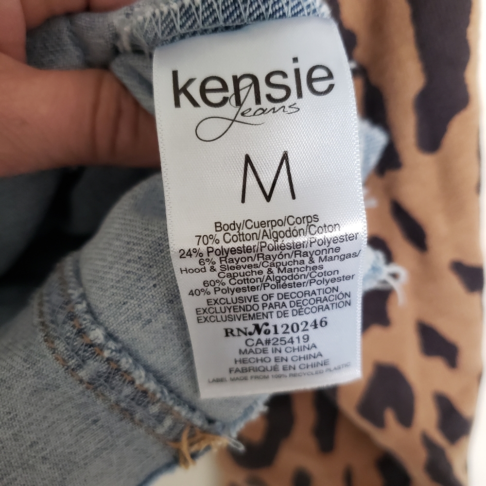 🌞SOLD🌞 Kensie Jeans Jean Jacket Womens Size Medium Leopard Print Raw Hem - Picture 9 of 11